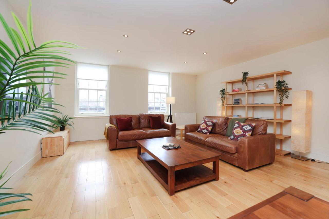 Joivy Spacious 2 Bed,2 Bath Flat, Free Parking And Rooftop Terrace Edimburgo Exterior foto